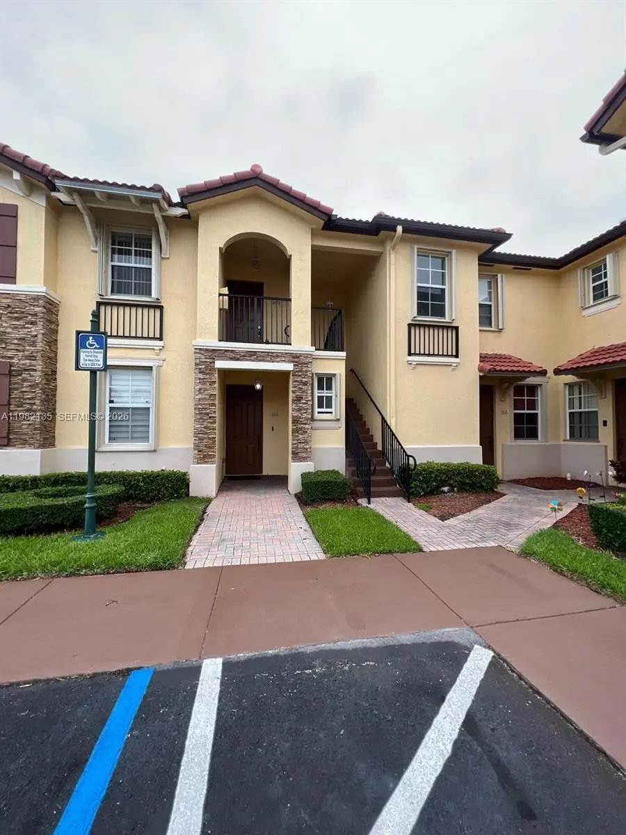 1420 NE 33rd Ave Unit 201-15