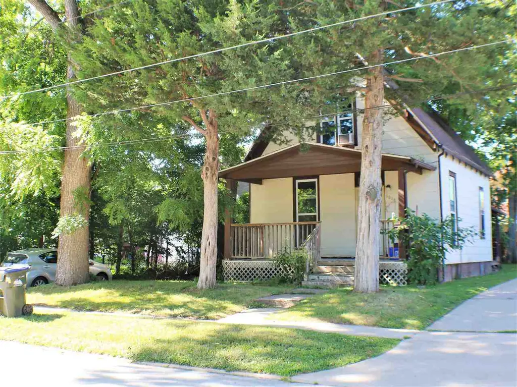 1016 Rochester Ave