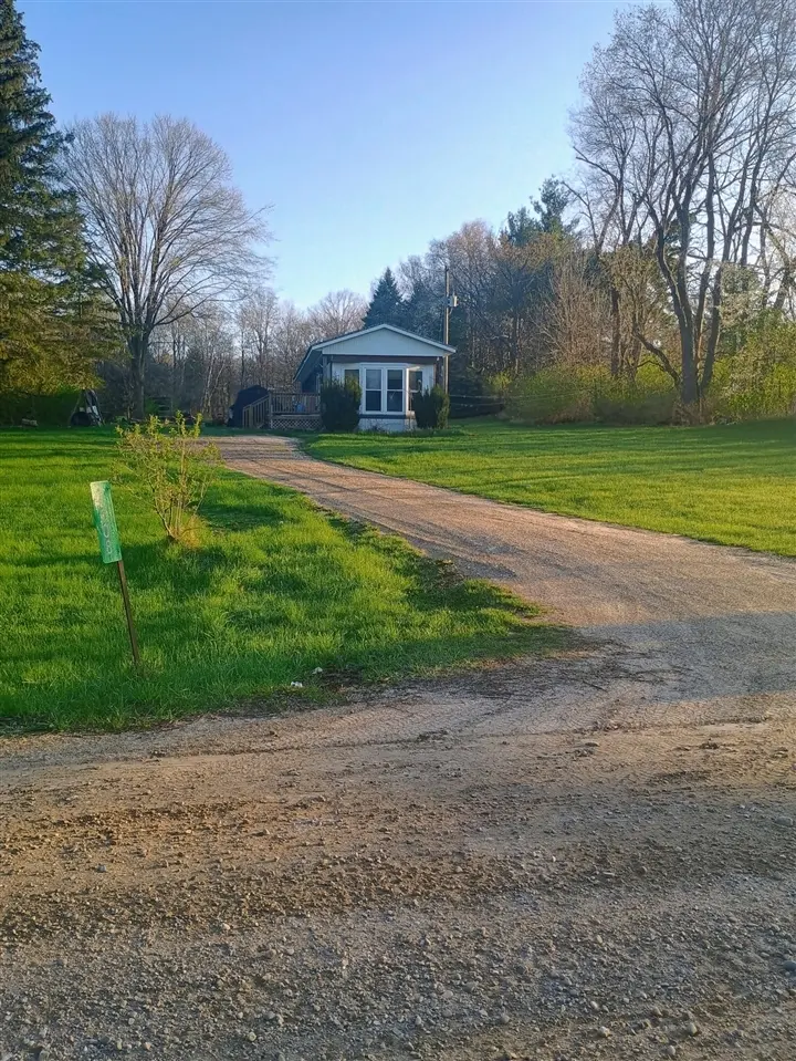 7508 Townline Rd