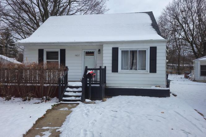 1627 Blackberry Ln