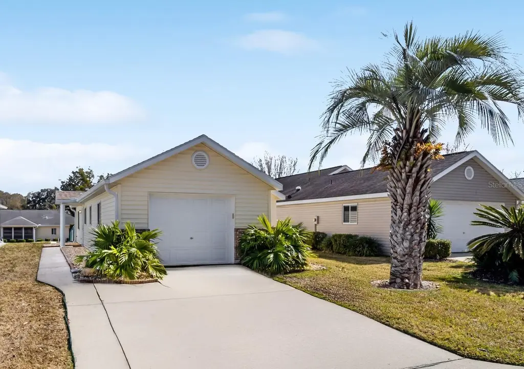 1921 NW 50th Cir