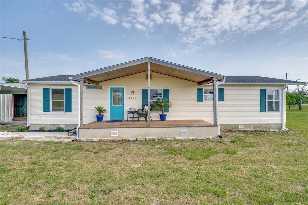 4524 Elementary Dr