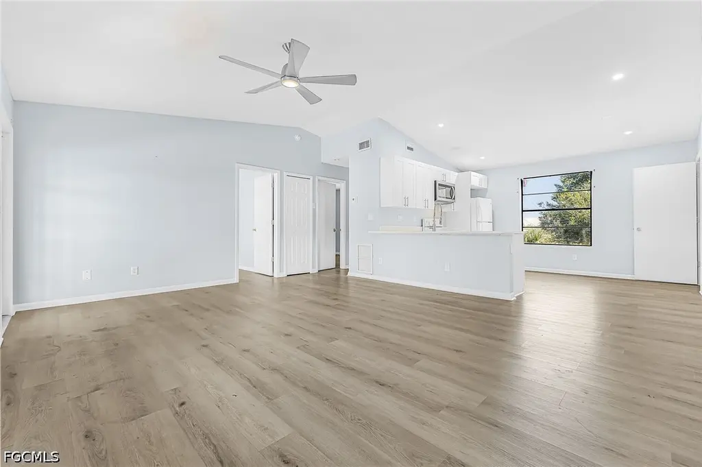 1269 SE 8th Ter