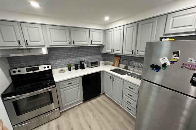 500 Executive Center Dr Unit 3h