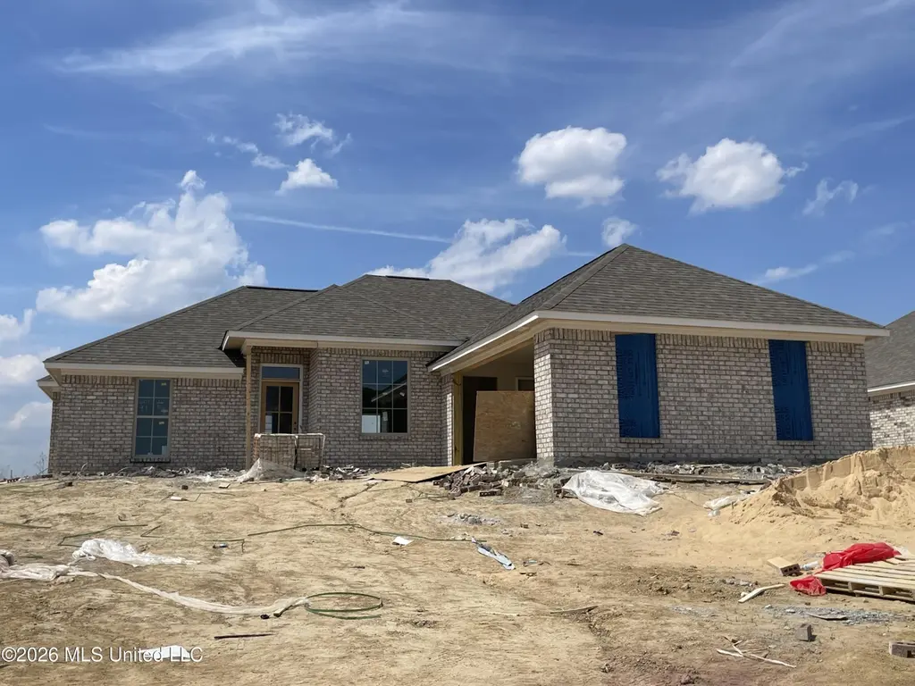 153 Madisonville Dr