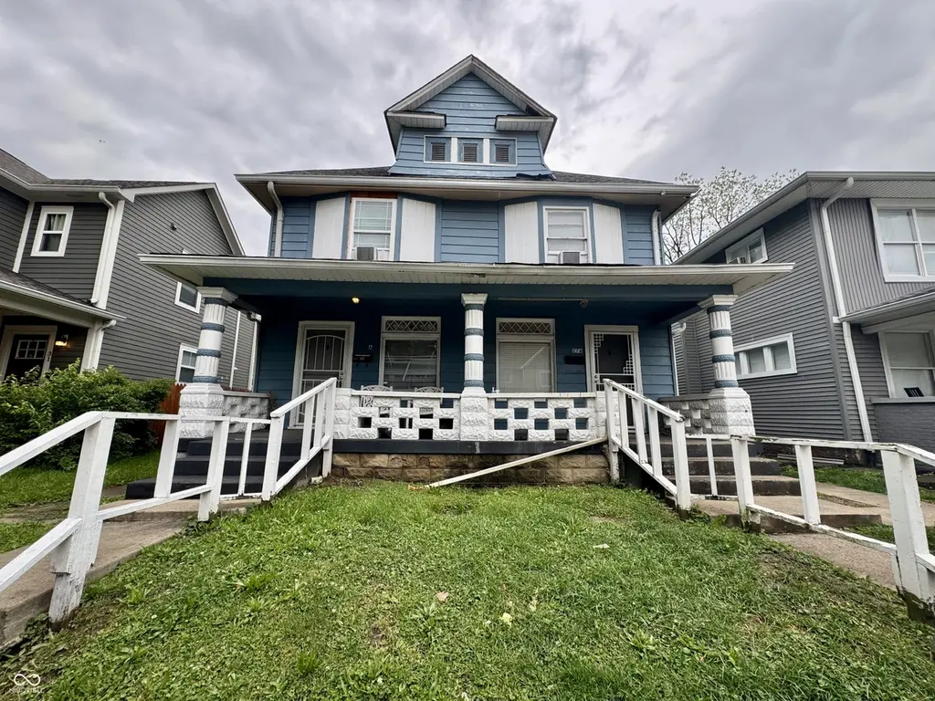 27 Parkview Ave