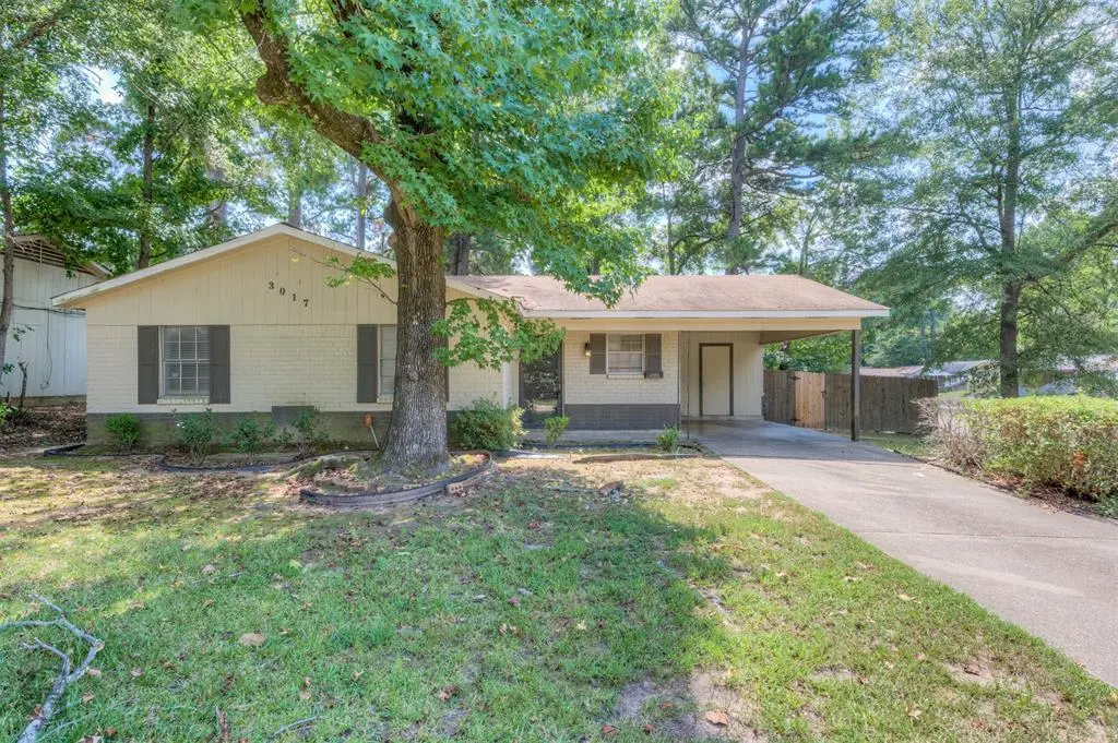 3017 Hazel Cir
