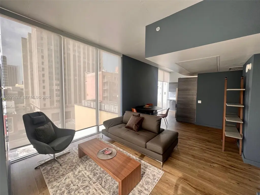 151 SE 1st St #810