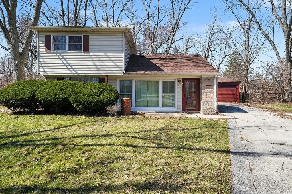 8 Mantua Ct