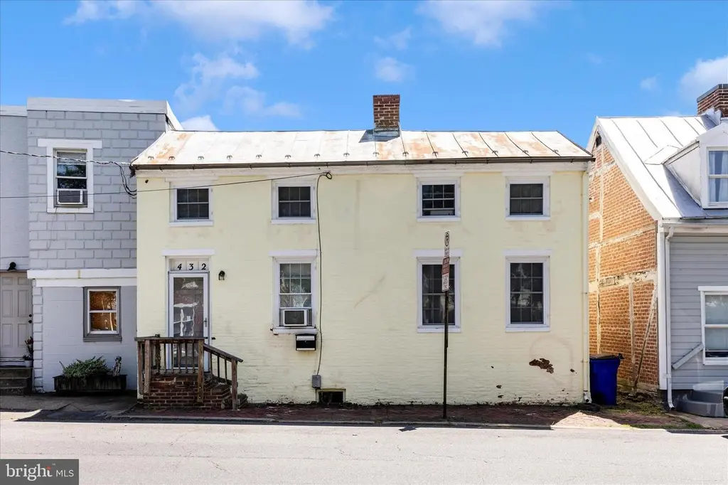 432 N Bentz