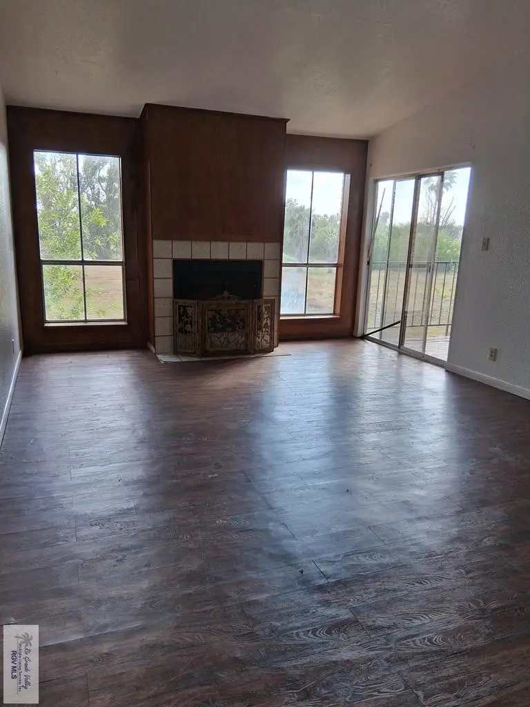 4601 Carmen Ave #1808