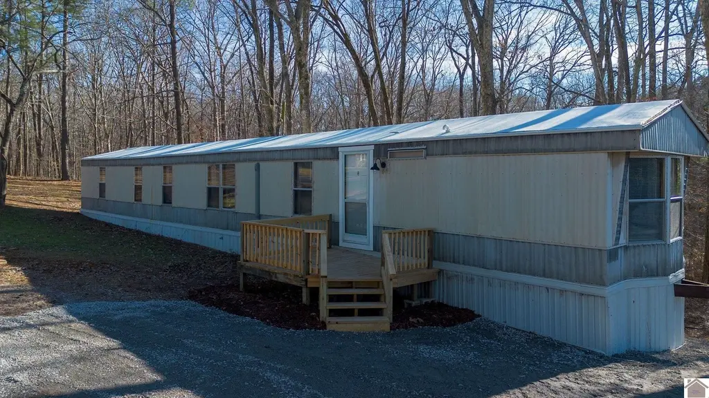 243 Shelton Ln