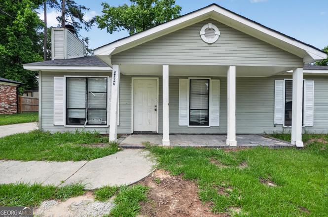 3007 Mistletoe Ave
