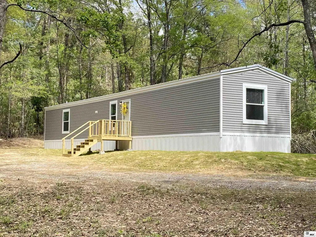 136 Walnut Hill Dr