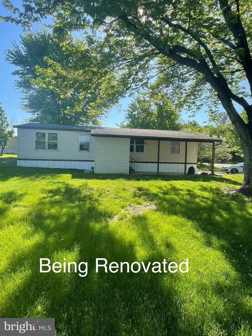 52 Walnut Dr