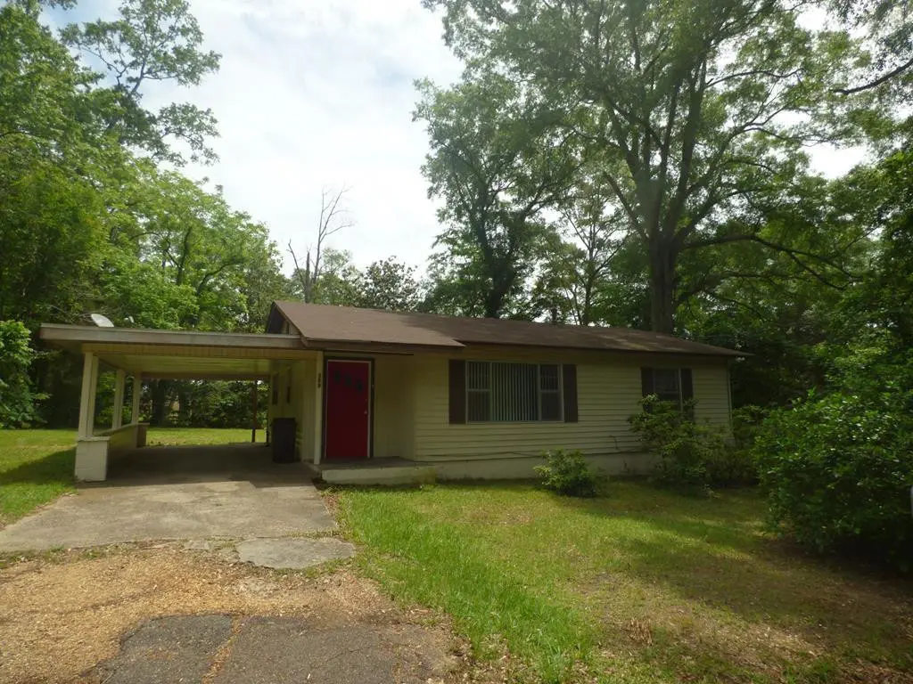 309 West Ave S
