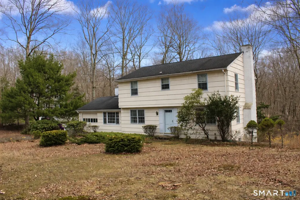 12 Sportsman's Hill Rd