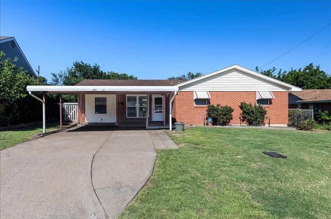 2337 NW 41st St