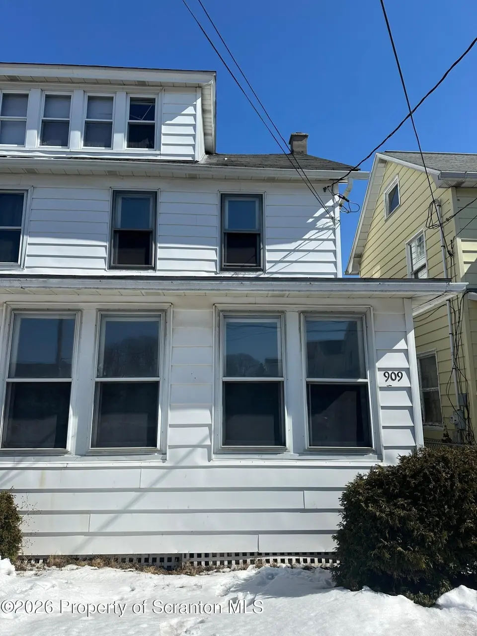 909 Birkbeck St