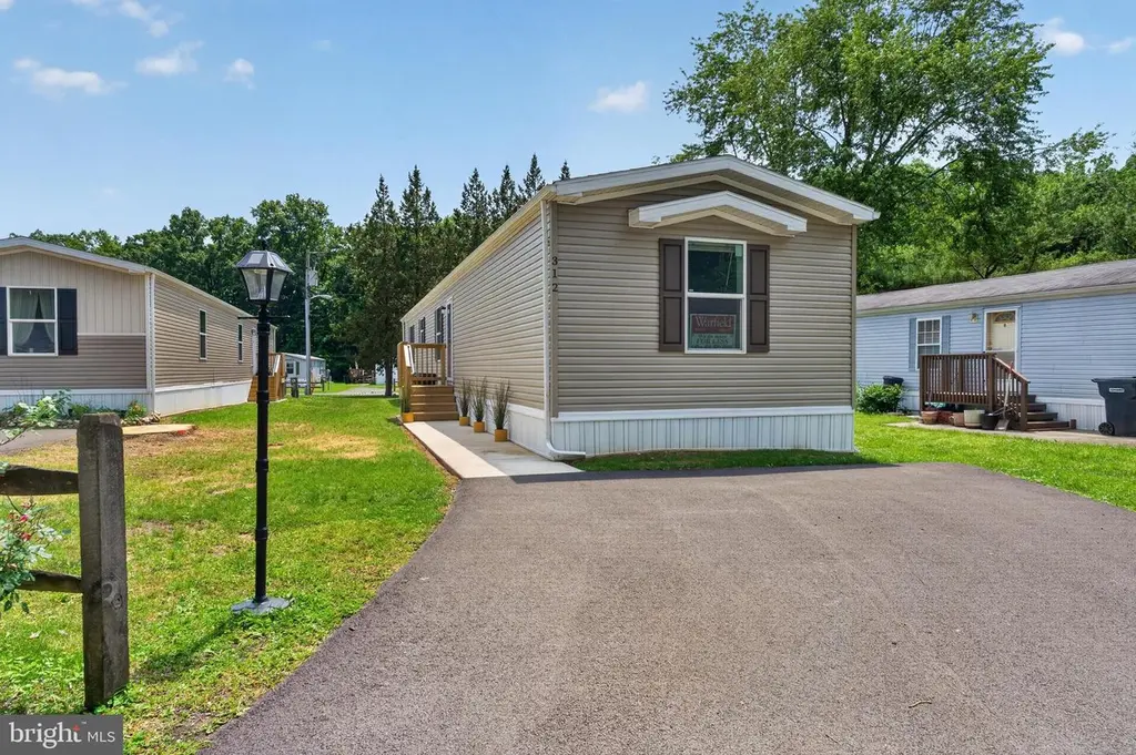 312 Bauers Dr