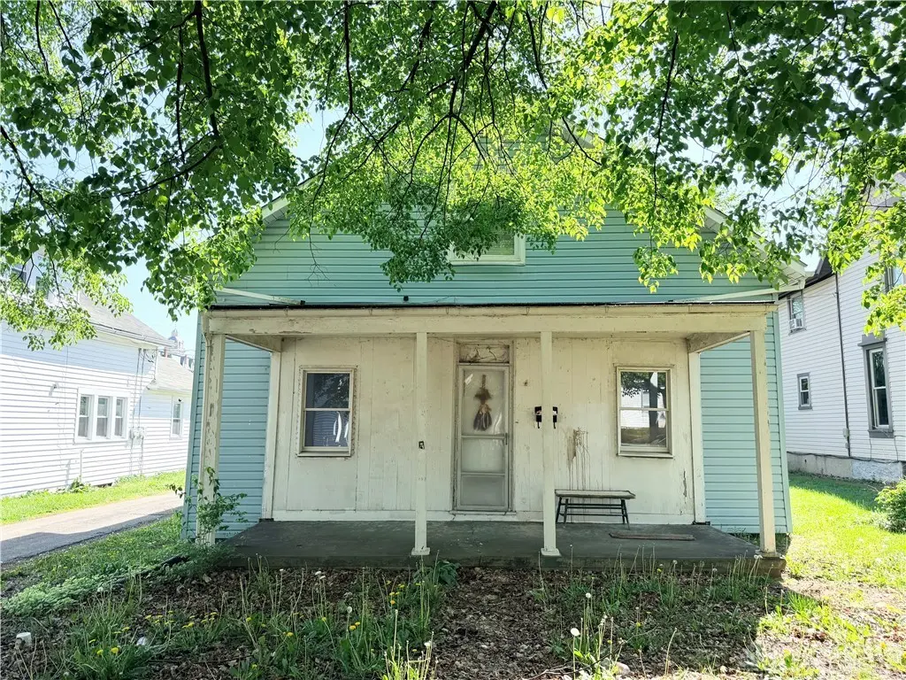 220 S Franklin