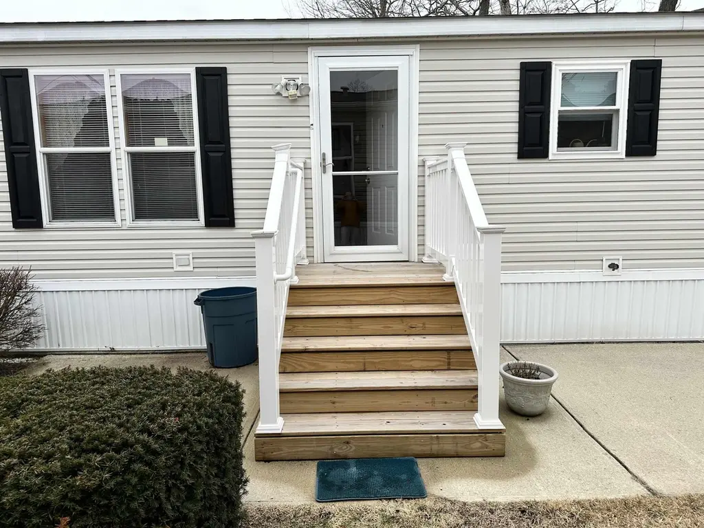 11 Walter Ave