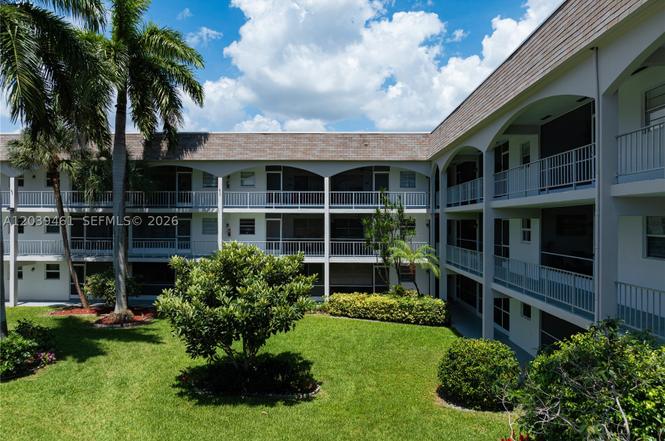 541 Blue Heron Dr #308
