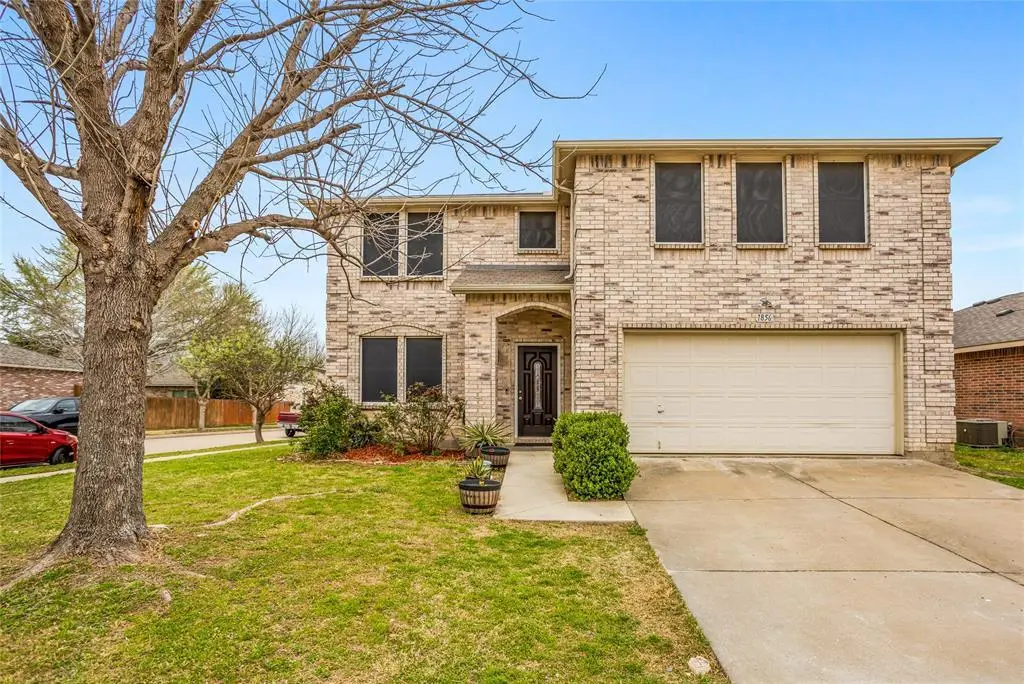 1856 Lariat Dr