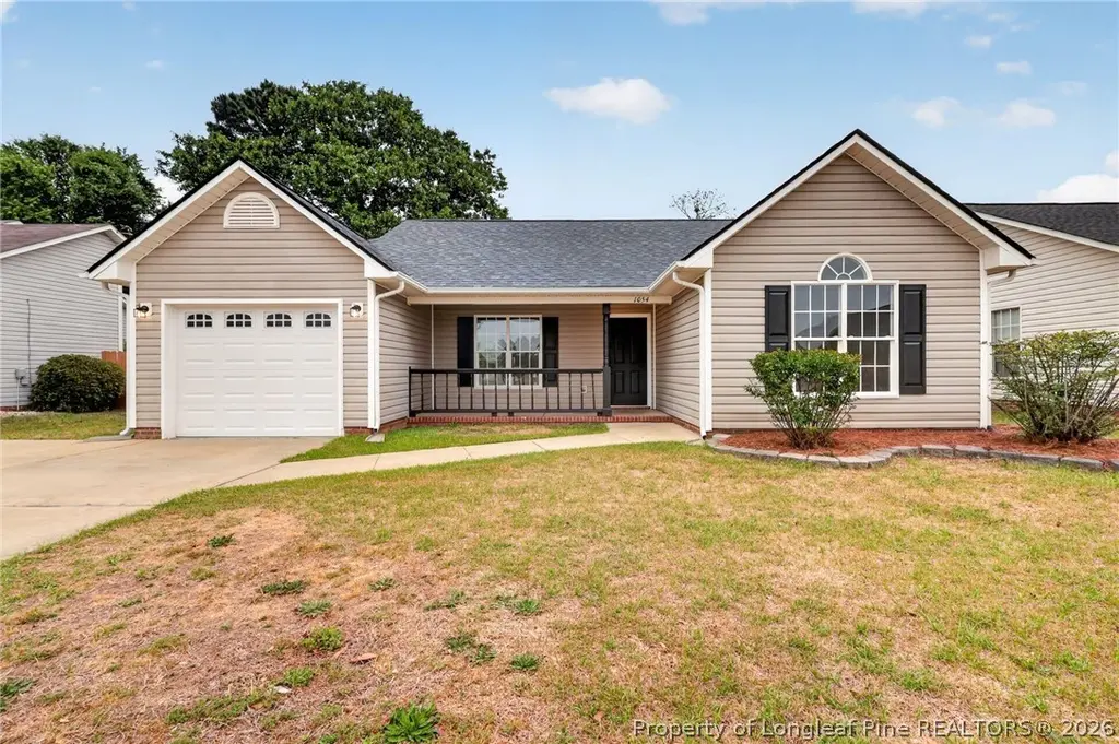 1054 Coalport Rd