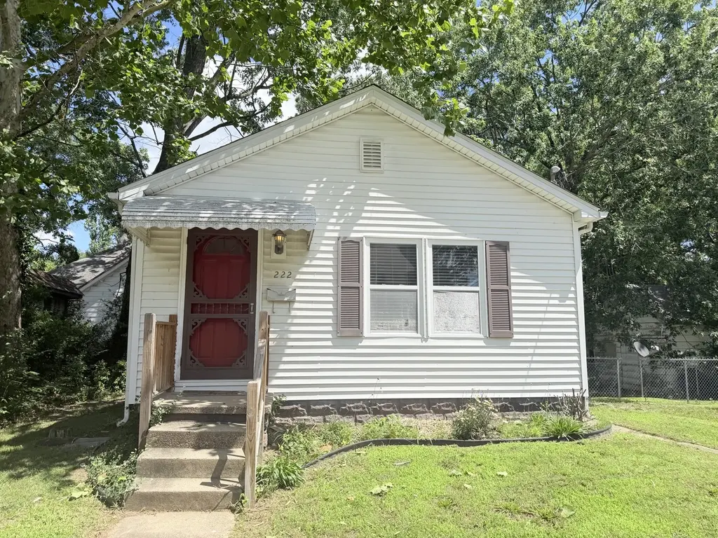 222 W Park St