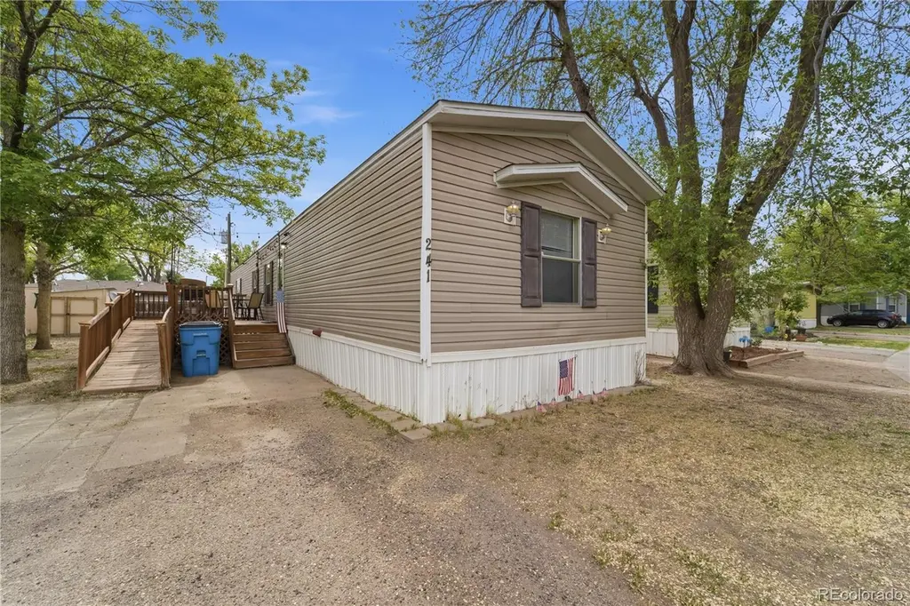 2626 West First