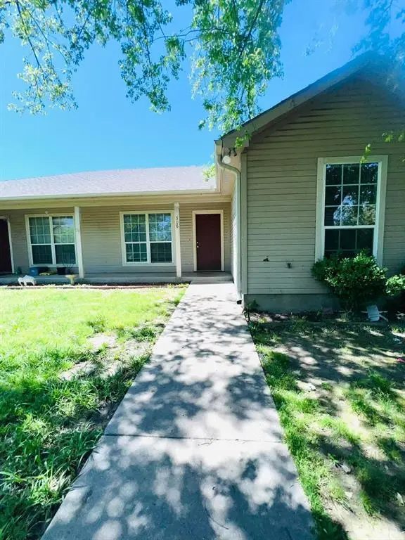 306 Mill St