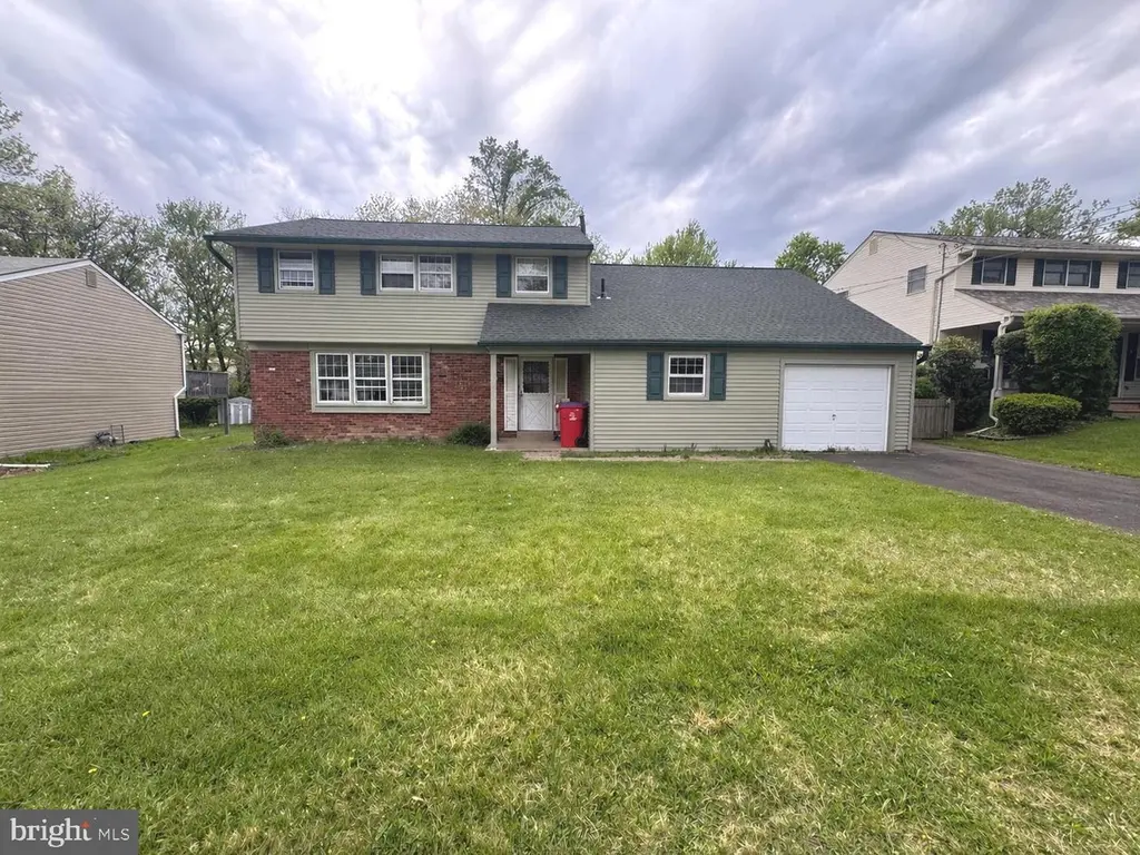 262 Centennial Rd