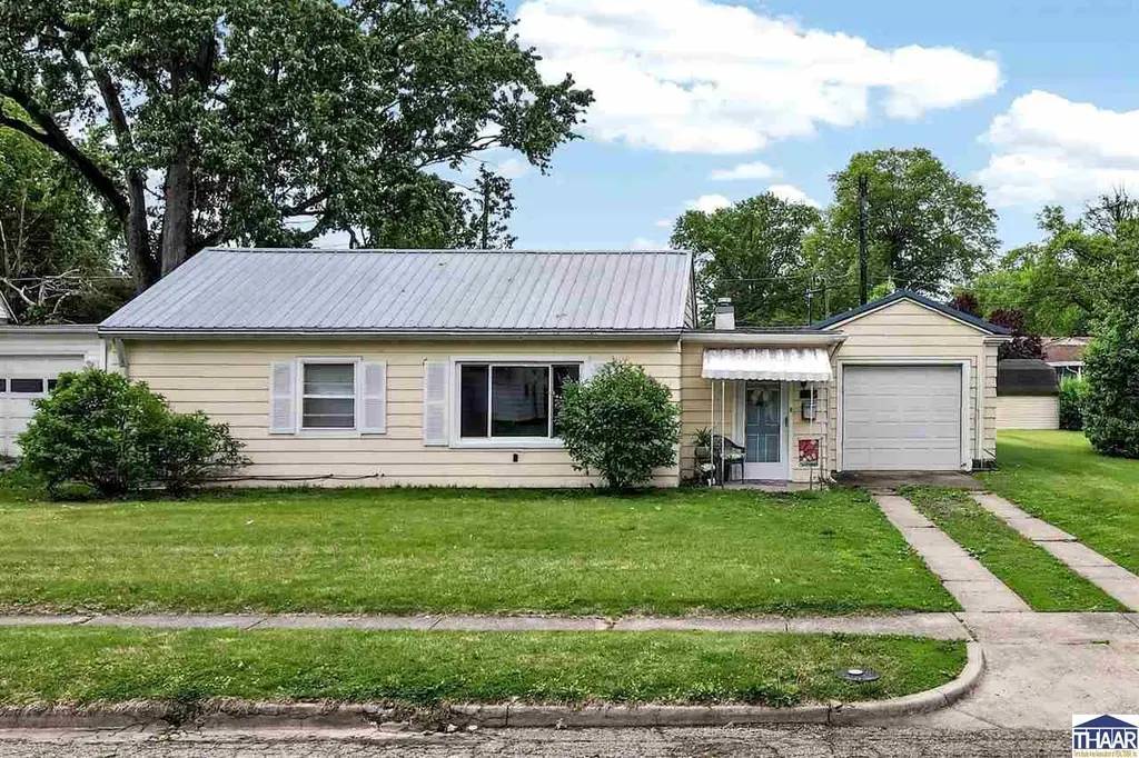 2611 Mariposa Dr
