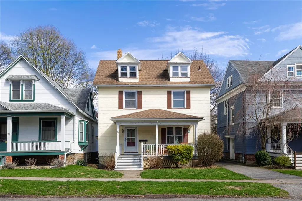 94 Belmont St