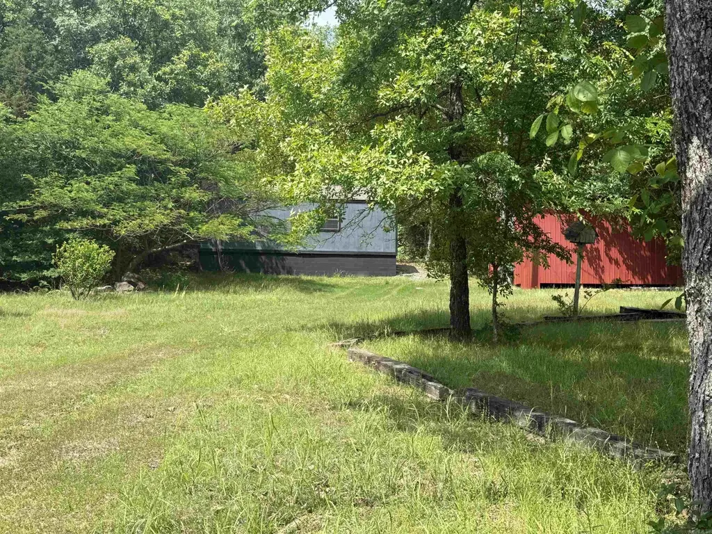 20 Echo Valley Dr