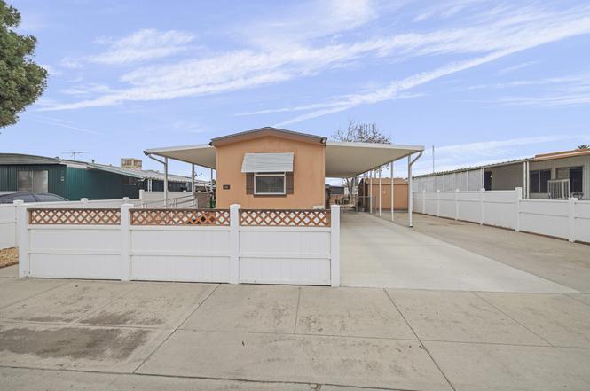 560 W Pleasant Ave #16