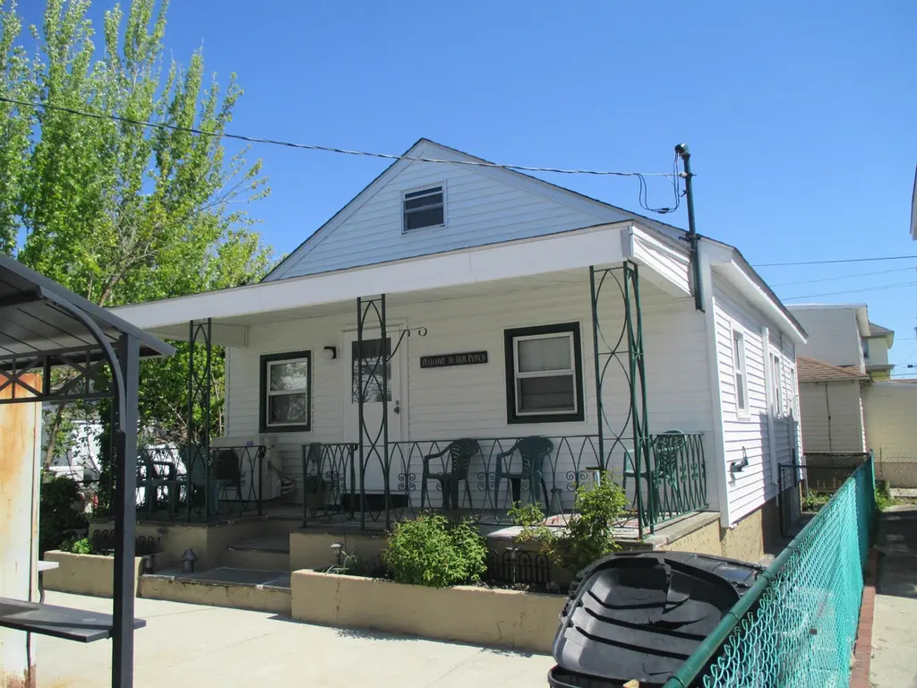 119 E Cresse Ave Unit B