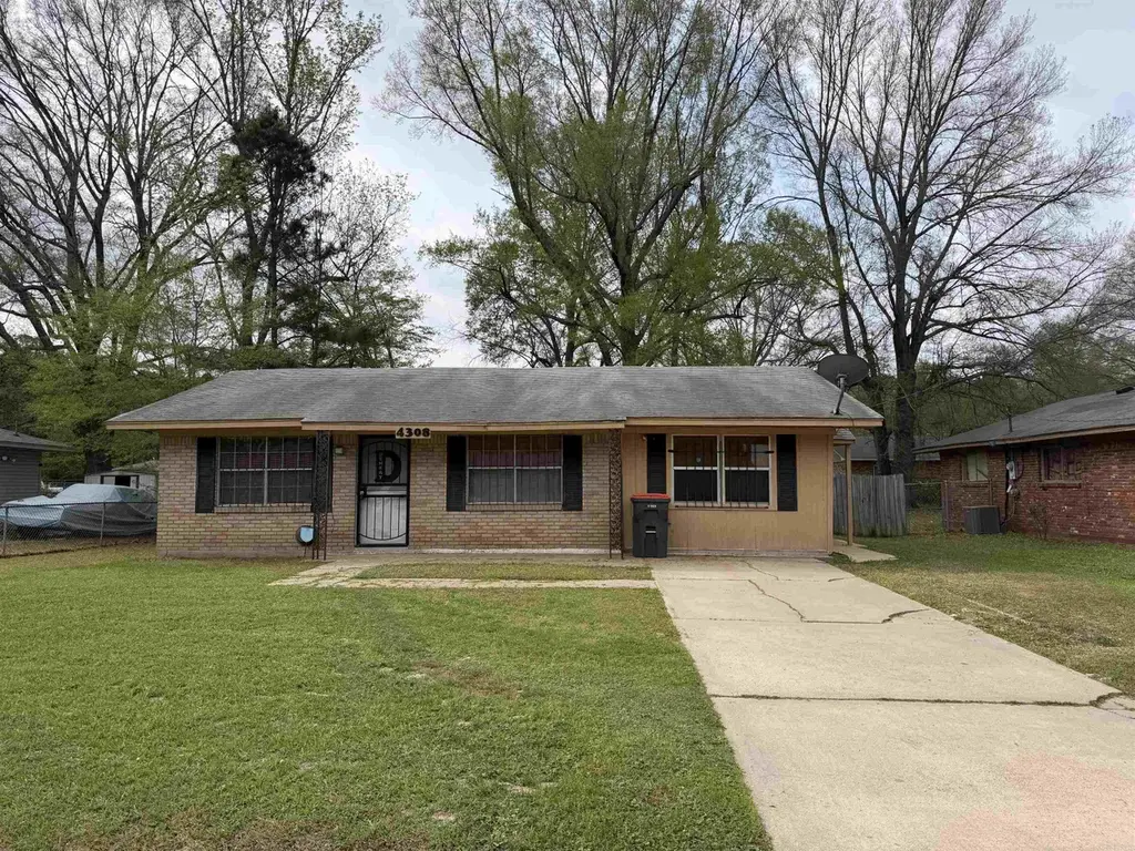 3803 W 17th