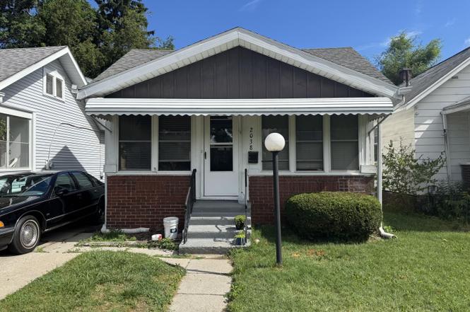 2038 Fairfax Rd