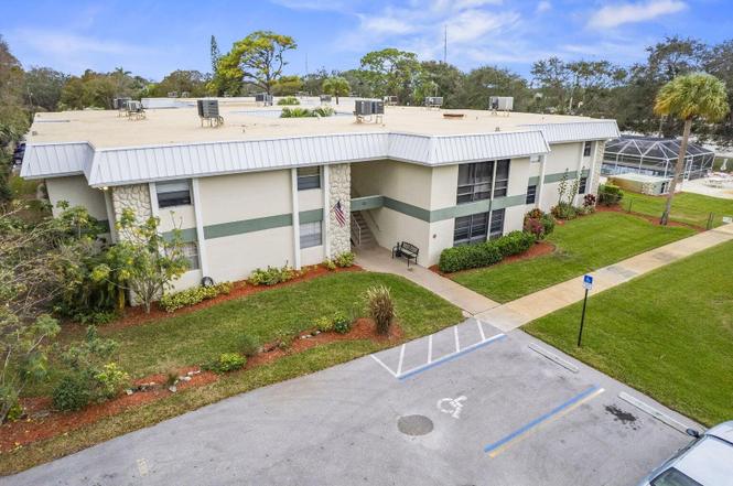 2302 Sunrise Blvd #206