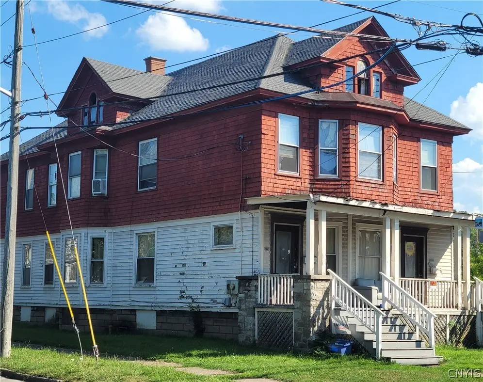 1601 Oneida St
