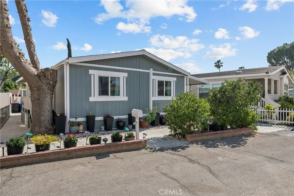 29021 Bouquet Canyon Rd #207