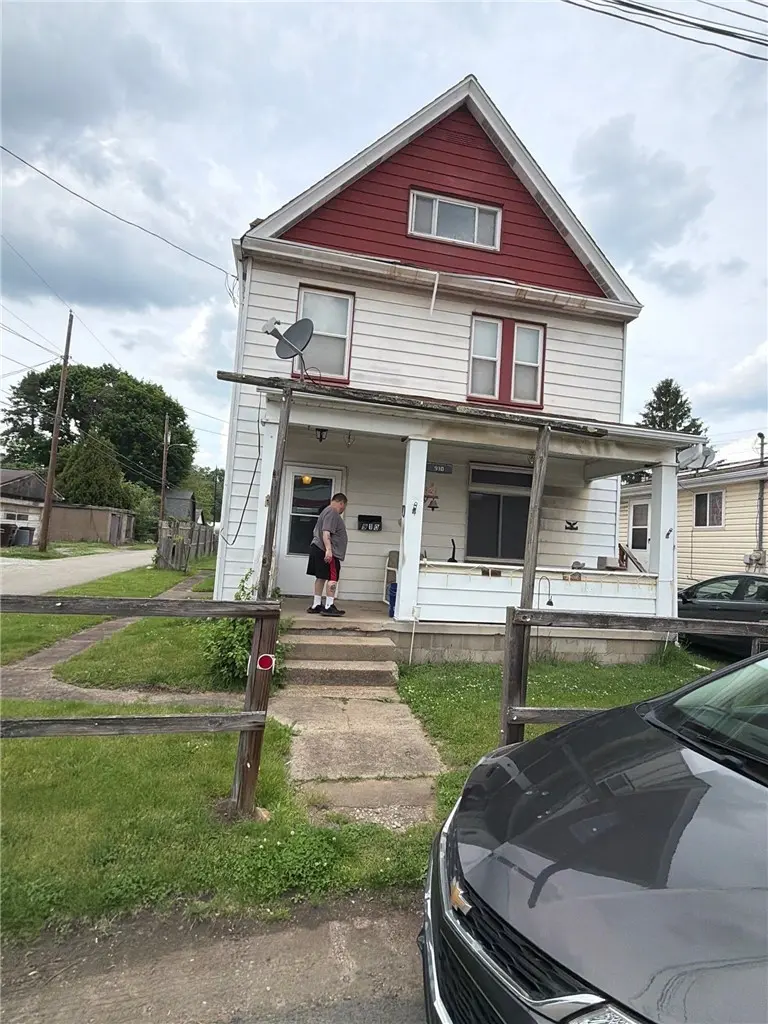 910 Lincoln Ave