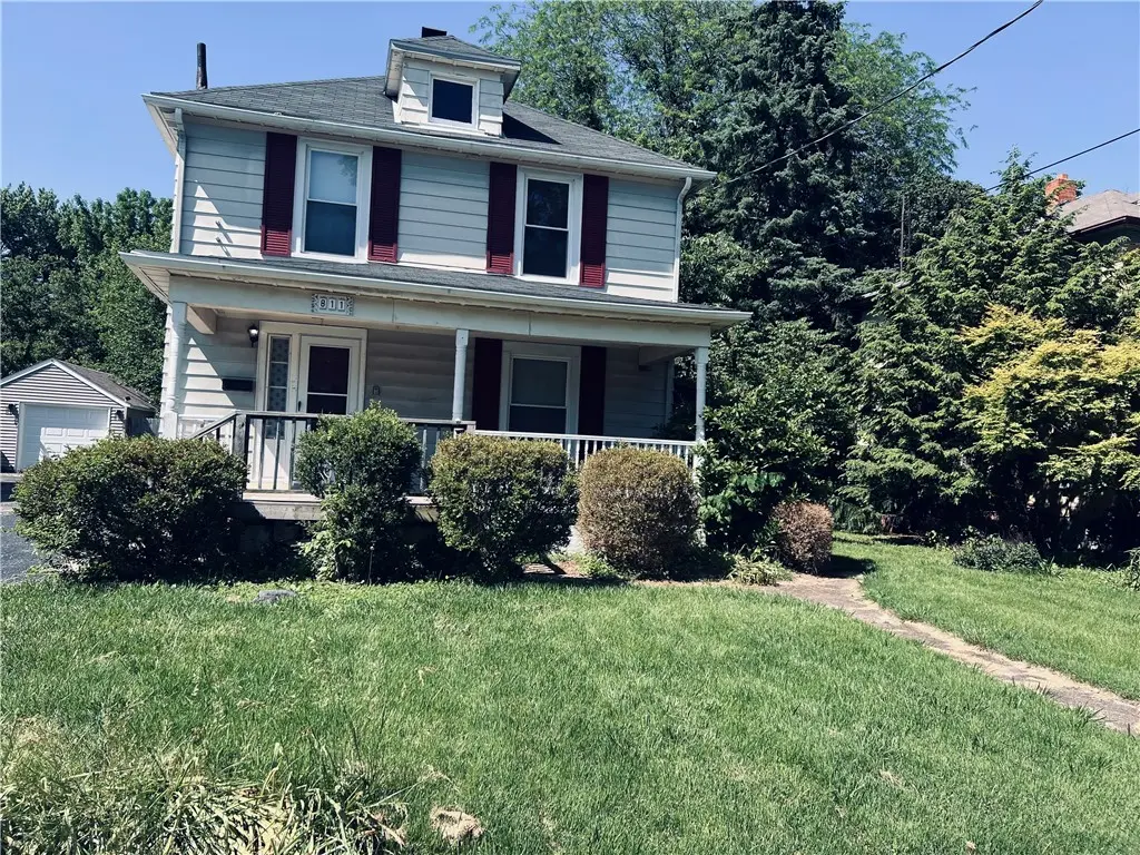 811 Bellaire Ave