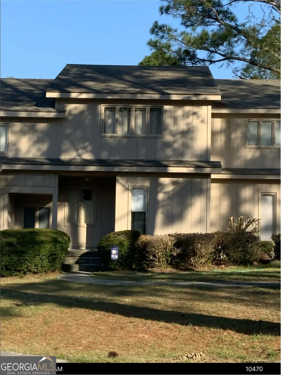 15 Woodrum Pl