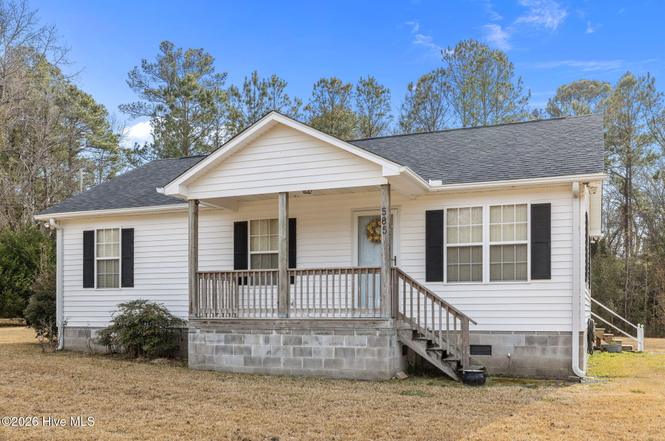 585 Roberts Rd