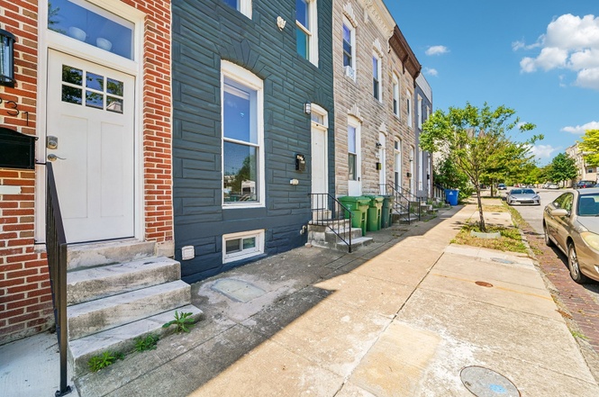 1629 E Oliver St