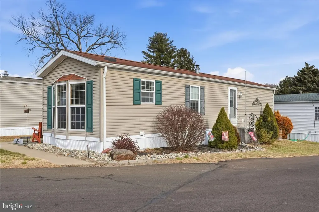 2304 Brownsville Rd Unit A-19