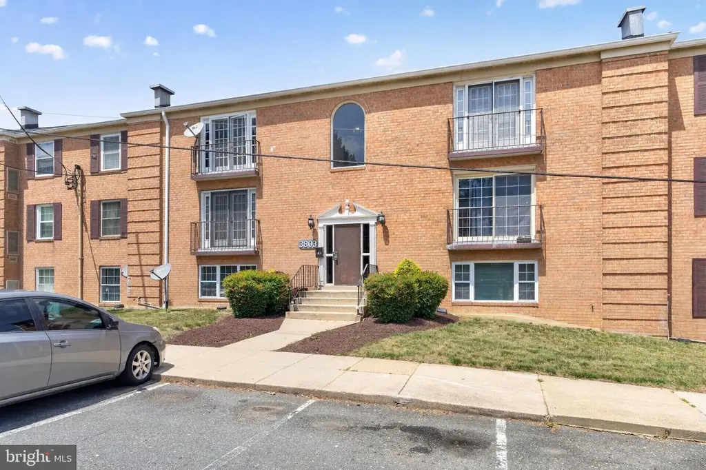 3803 Swann Rd #301